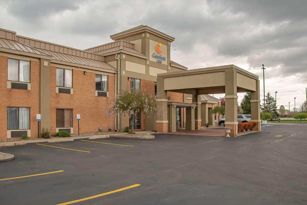 Comfort Inn Huntington Near University Dış mekan fotoğraf