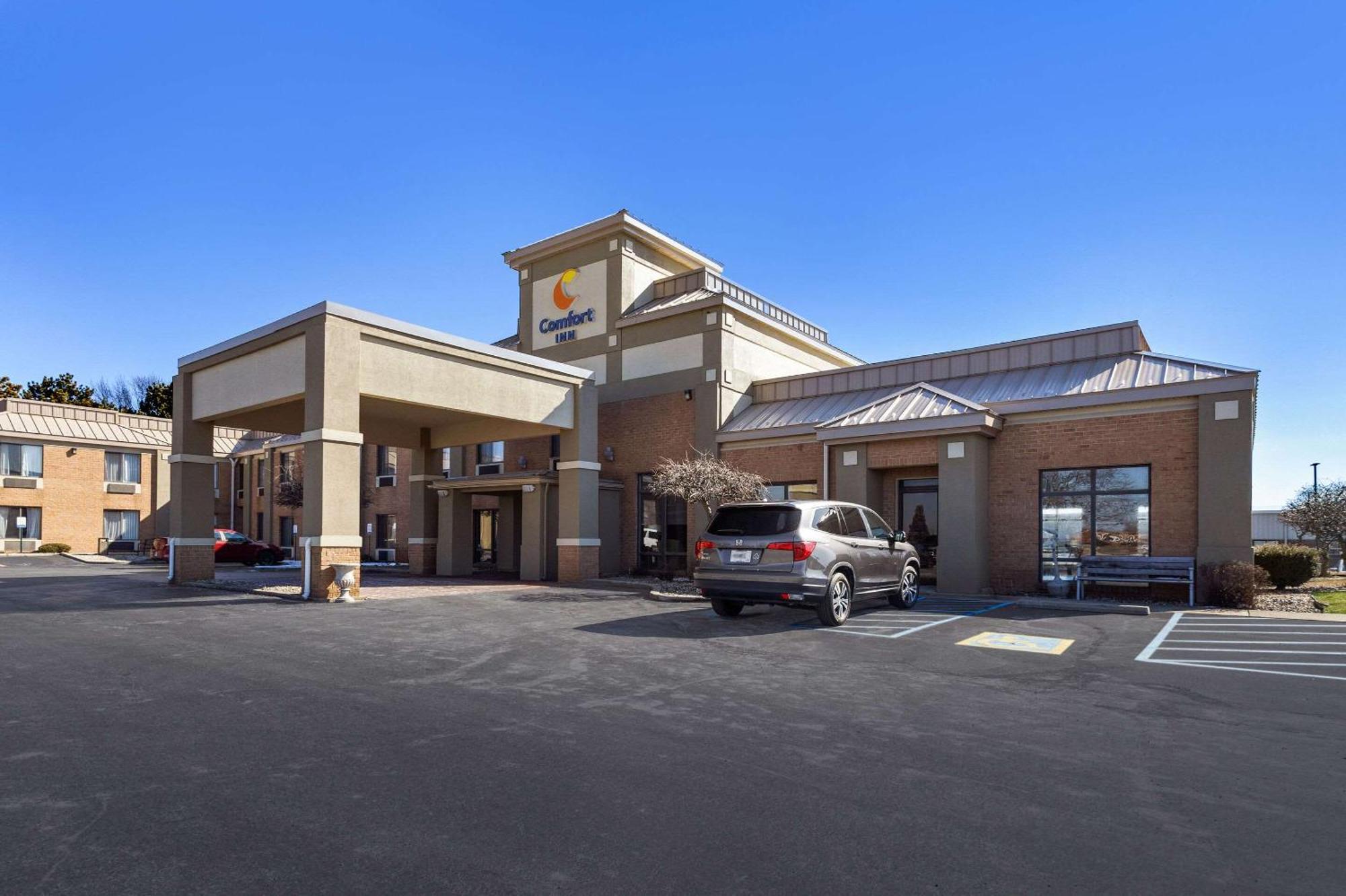Comfort Inn Huntington Near University Dış mekan fotoğraf