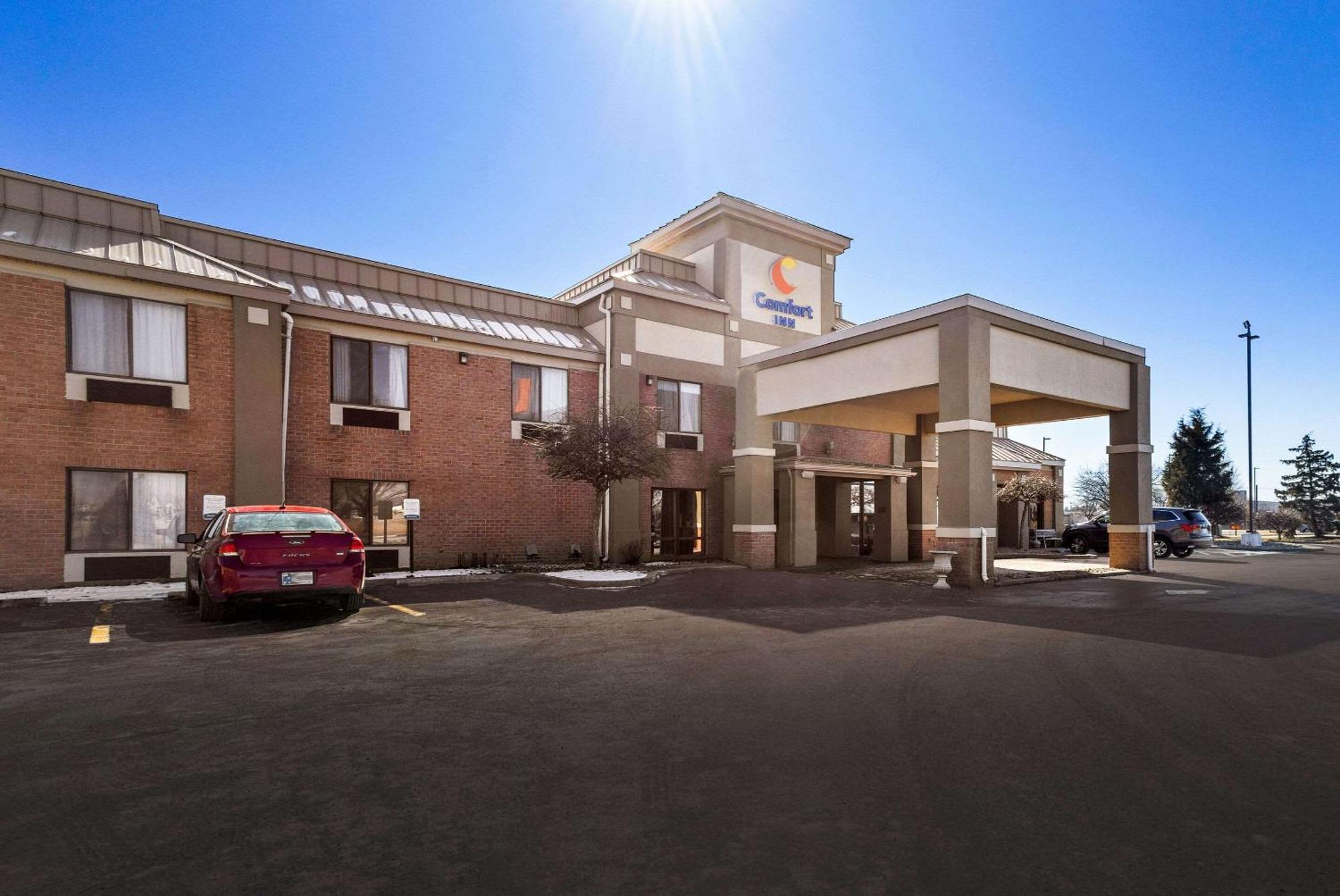 Comfort Inn Huntington Near University Dış mekan fotoğraf