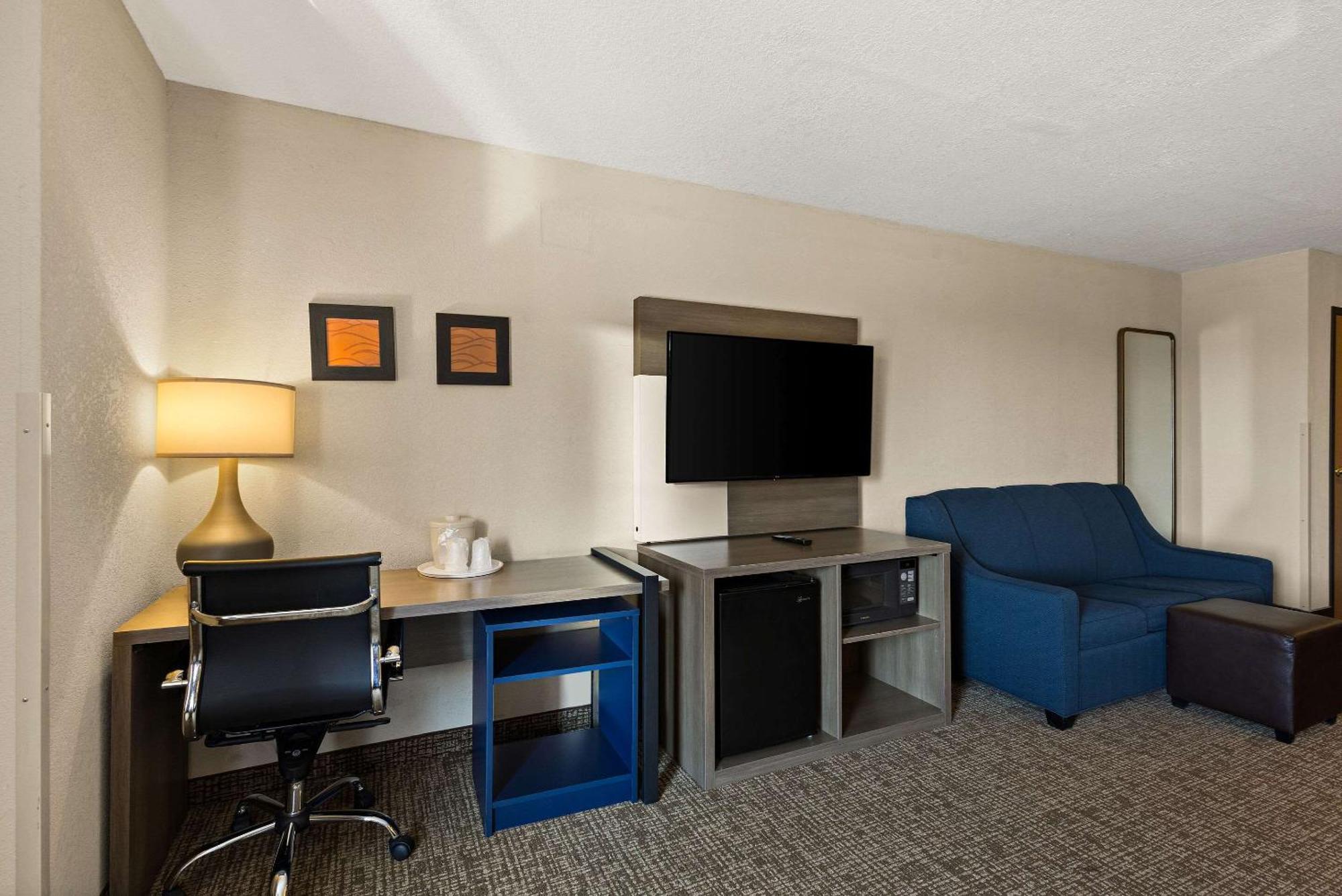 Comfort Inn Huntington Near University Dış mekan fotoğraf