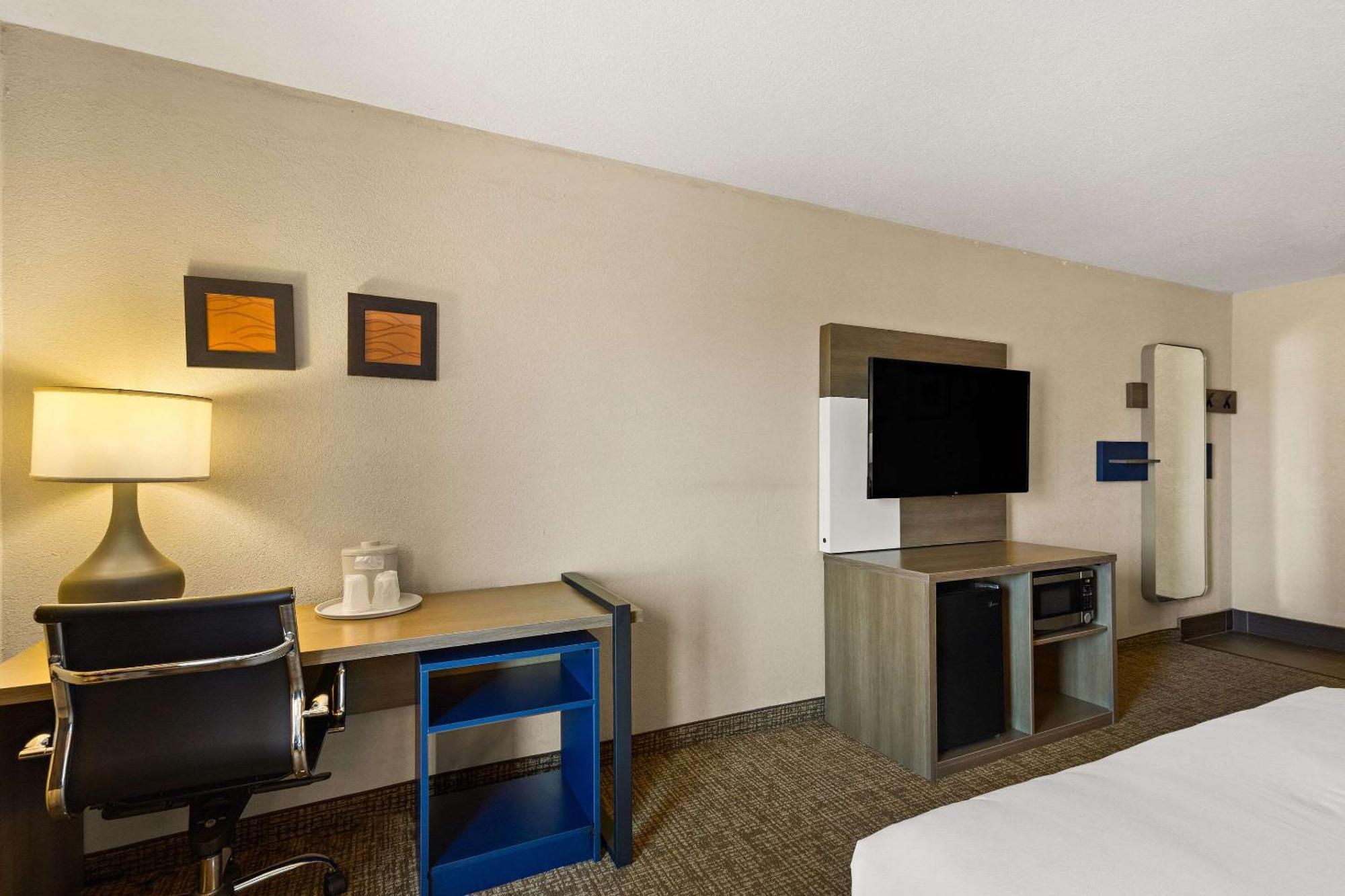 Comfort Inn Huntington Near University Dış mekan fotoğraf