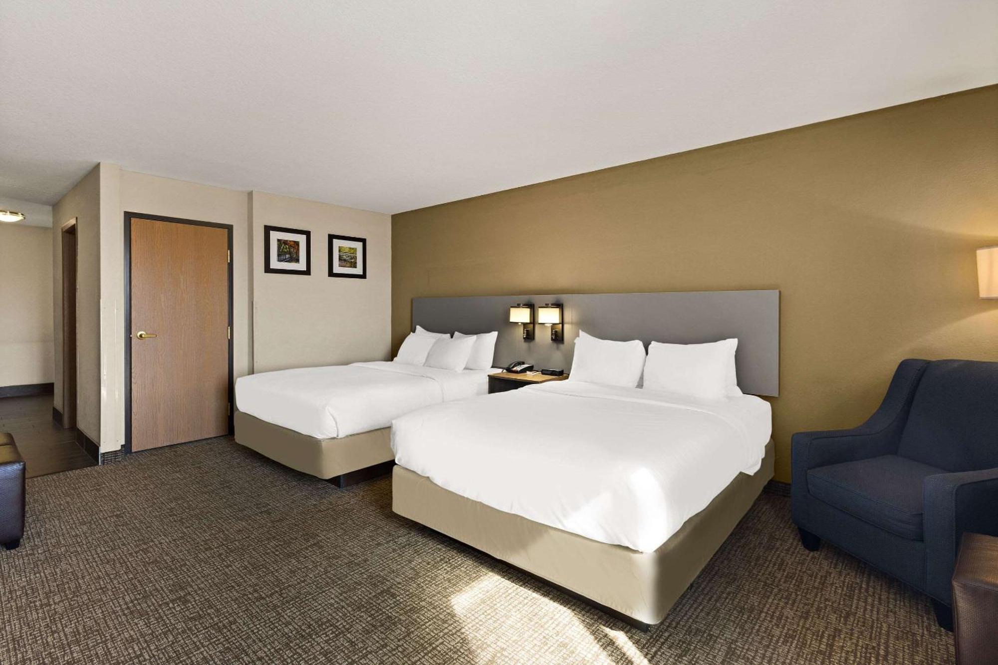 Comfort Inn Huntington Near University Dış mekan fotoğraf