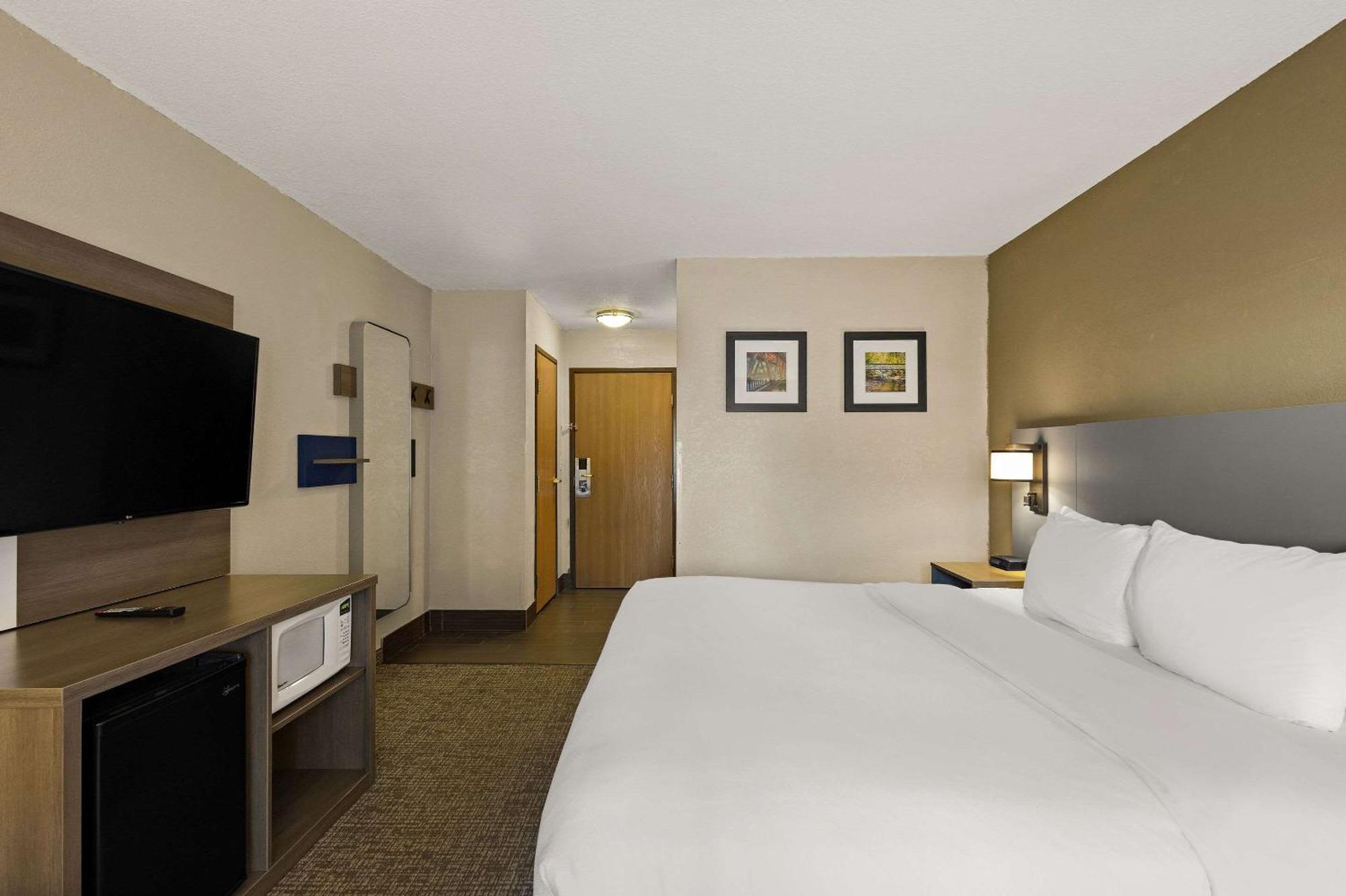 Comfort Inn Huntington Near University Dış mekan fotoğraf